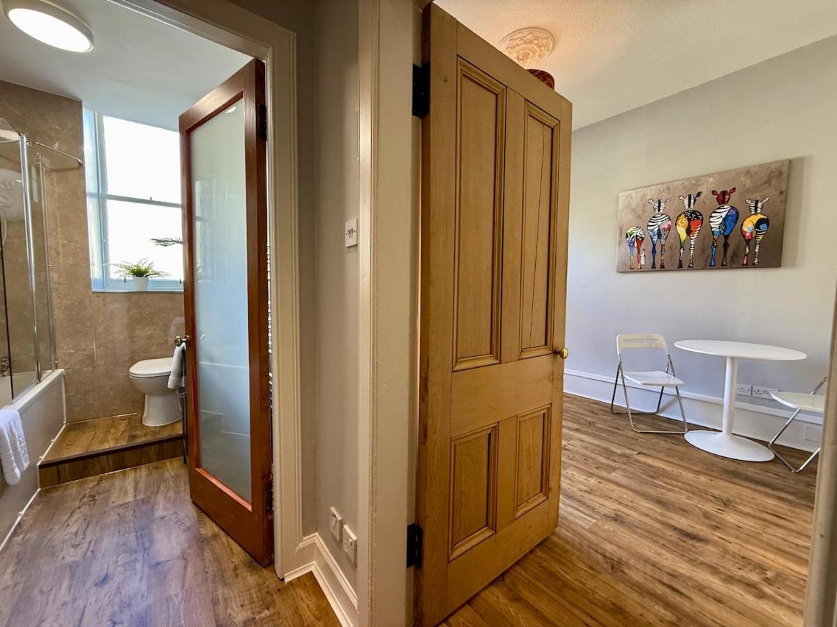 Old Town & Meadows Nest Apartment *